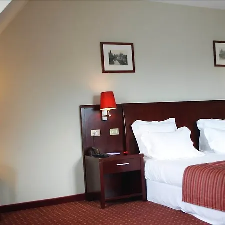 Hotel Restaurant Weinebrugge 4*